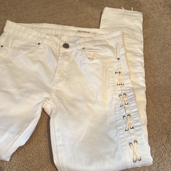 Blank NYC White Skinny Jeans. Size 26 - Picture 7 of 9